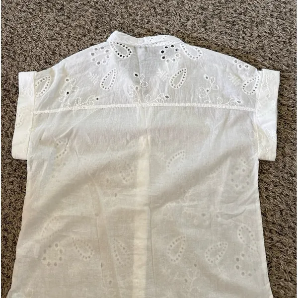 Alex & Jordan White‎ Floral Eyelet Lace Button up Blouse Size Small - Image 6