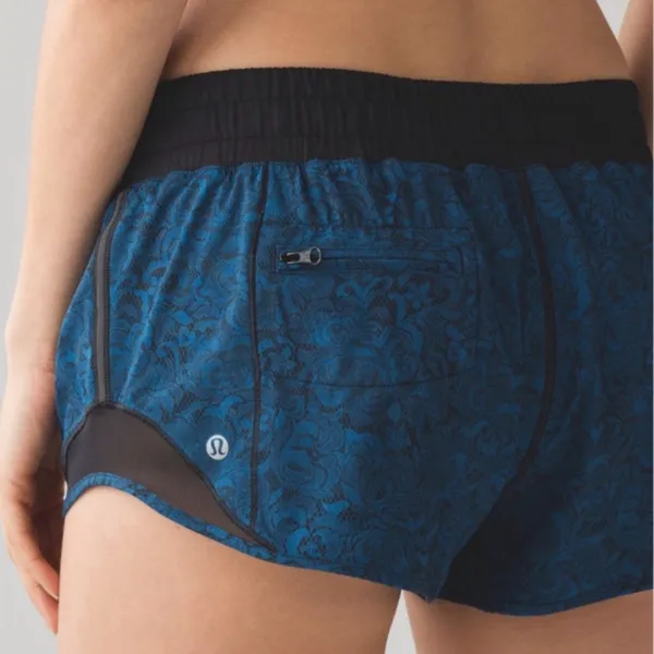 Lululemon Hotty Hot Short Black Blue 8 Women's Mini Park Lace Multi Black - Image 2