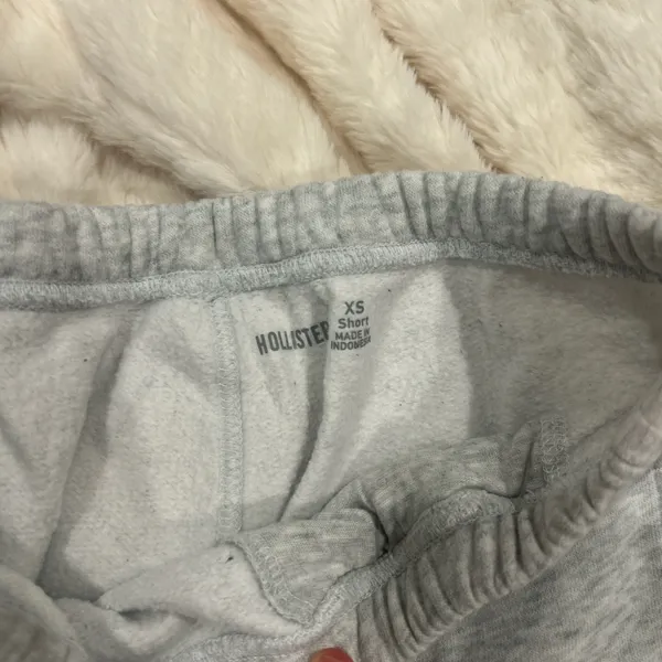 Hollister Sweatpants Grey - Image 2