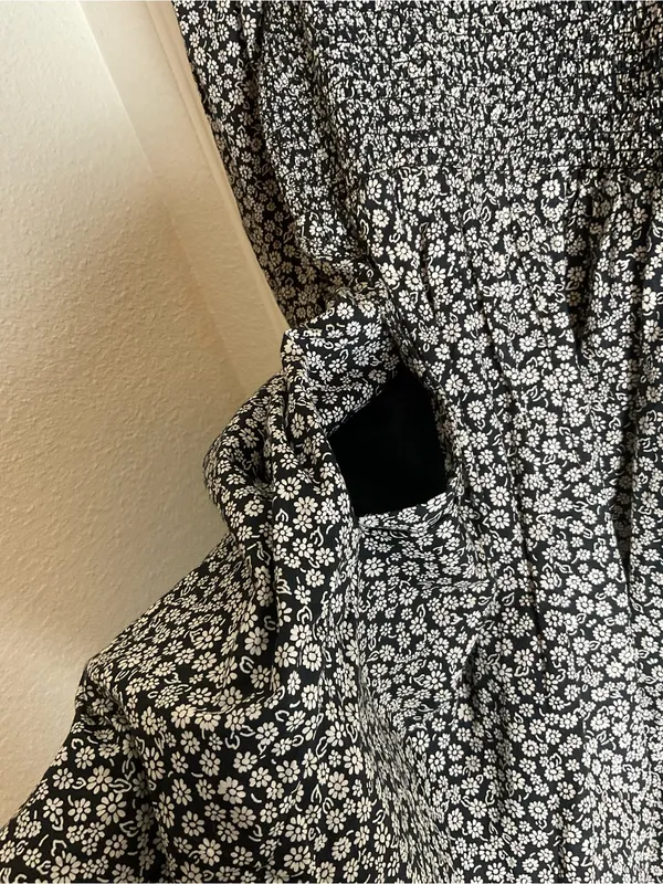 Madewell Black Floral Smocked Mini Dress Medium Cottagecore Puff Sleeve - Image 4