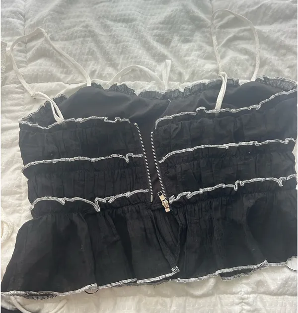 Hey babe black top Size M - Image 2