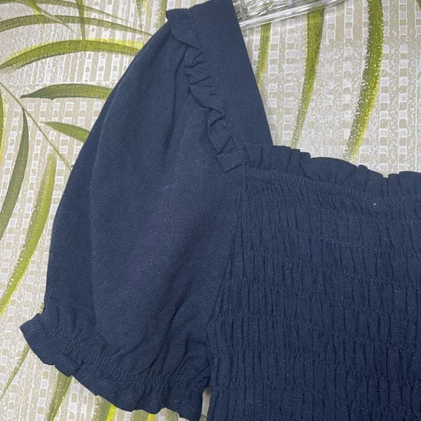 Monteau LA navy blue Square Neck shirred puff sleeve top Size M - Image 2