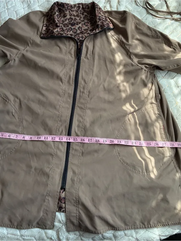 Beautiful reversible leopard - Image 5