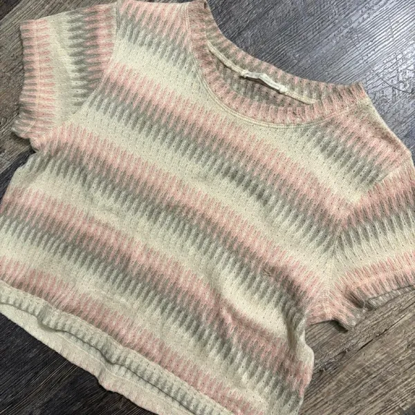 We The Free‎ pink and grey knitted crop top size small - Image 2