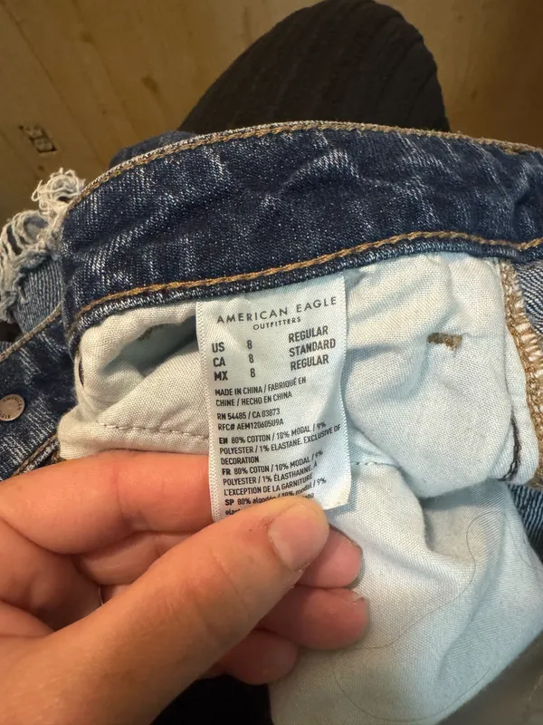 American Eagle Jeans - Image 3