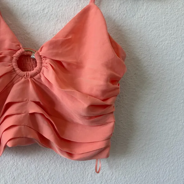 Abercrombie & Fitch Coral Pink Ruched O-Ring Cami Crop Top - NWOT - XS - Image 6