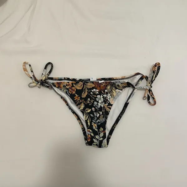 Poolside Paradiso Wallflower String Bikini Bottoms Size Small - Image 2