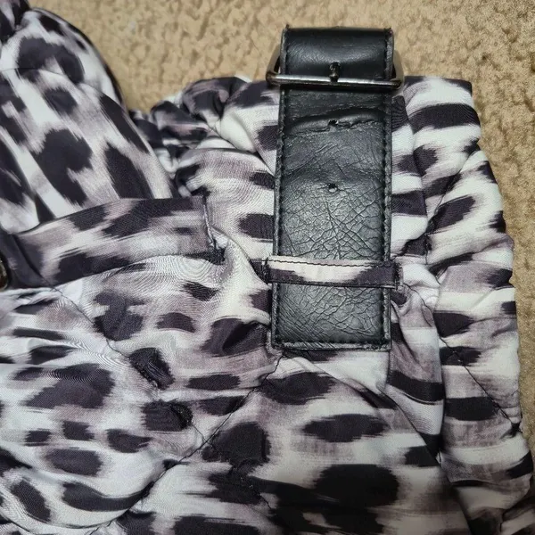 Andrew Snow Leopard Print Puffer Coat Size Large - Image 8