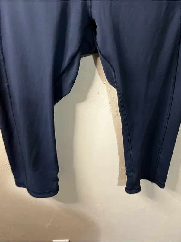 Calia Carrie Underwood Navy Blue Crop Capri Athletic Surplice Back Hem Leggings - Image 4