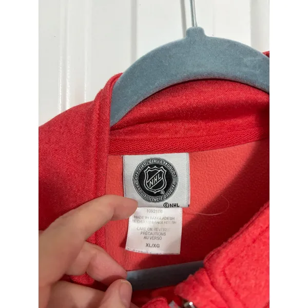 NHL Chicago Blackhawks Full Zip Jacket Sporty Red Thumbhole XL Gorpcore - Image 6