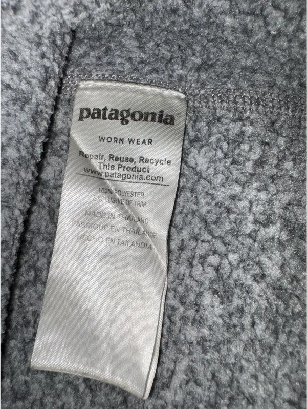 Women’s Patagonia Pullover 1/4 Zip Like New Size Medium - Image 7