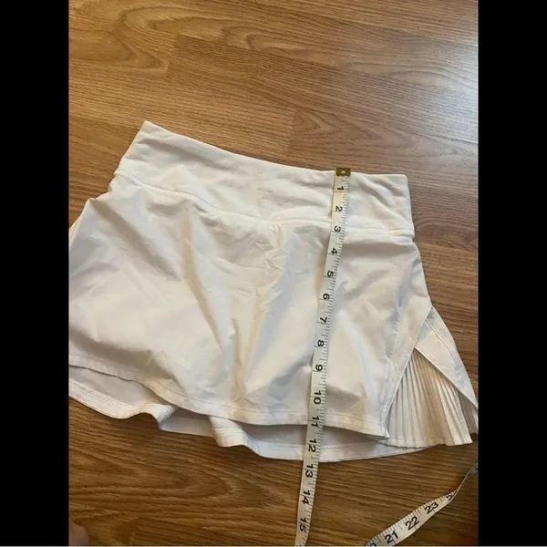 Lululemon Play Off The Pleats Skort Size 2 - Image 6