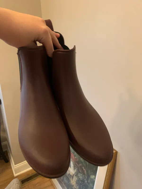 Sam Edelman Tinsley Maroon Rubber Waterproof Women's Chelsea Rain Boots - Image 9