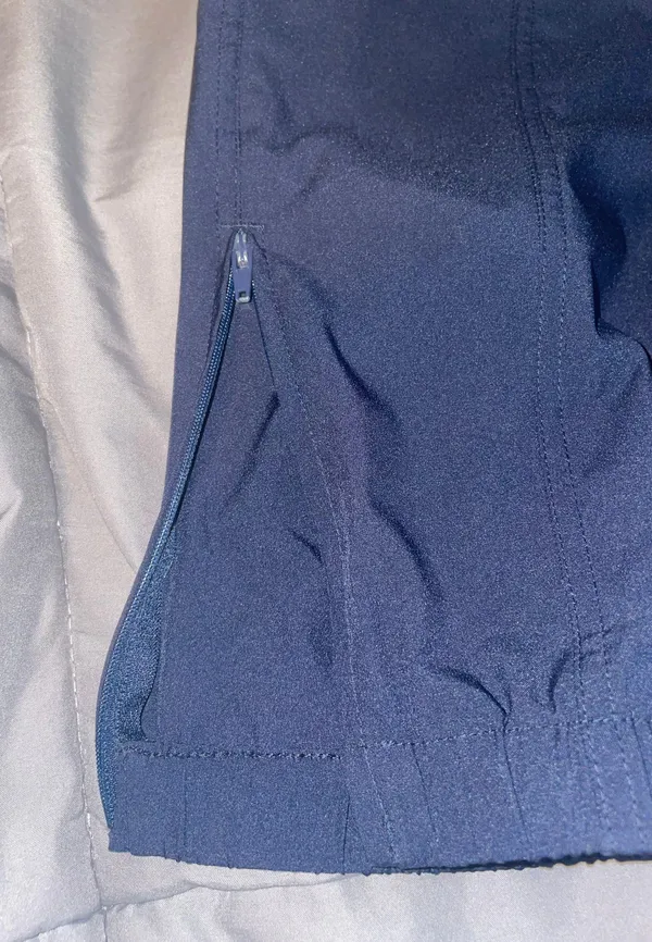 Old Navy Joggers - Image 3