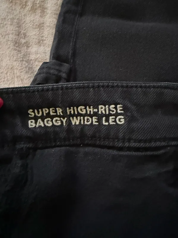 American Eagle Jeans Super High-Rise Wide-Leg Baggy - Image 2