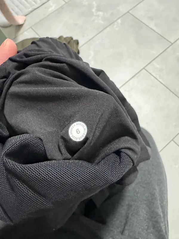 Lululemon On The Fly Shorts - Image 4