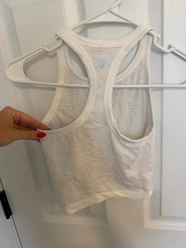 Lululemon tank - Image 2
