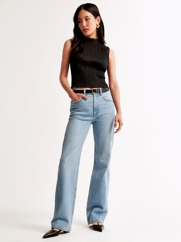 Abercrombie & Fitch The 90s Relaxed Jean Size 31 (12 Regular) New with tags - Image 2