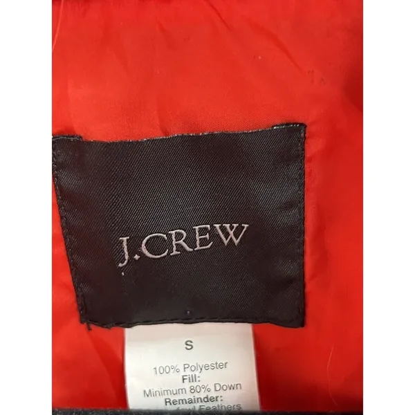 J Crew quilted down puffer vest. Size Small - Image 3