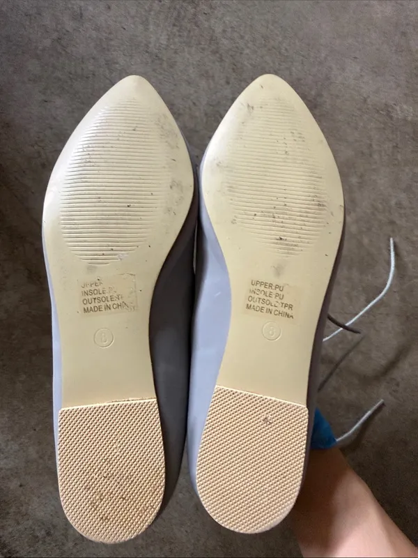 Women's Grey Lace-Up Pointed Toe Flats - Image 3