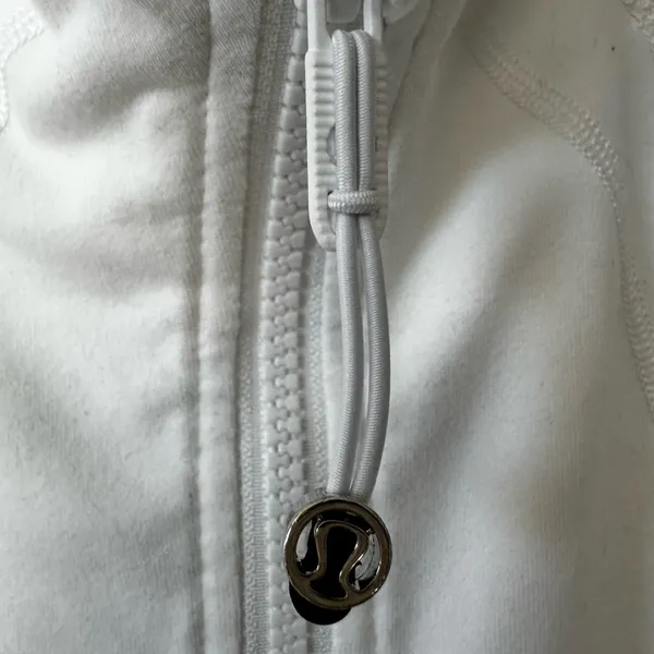 3.  Lululemon Define Jacket *Luon sz 6 euc white - Image 4