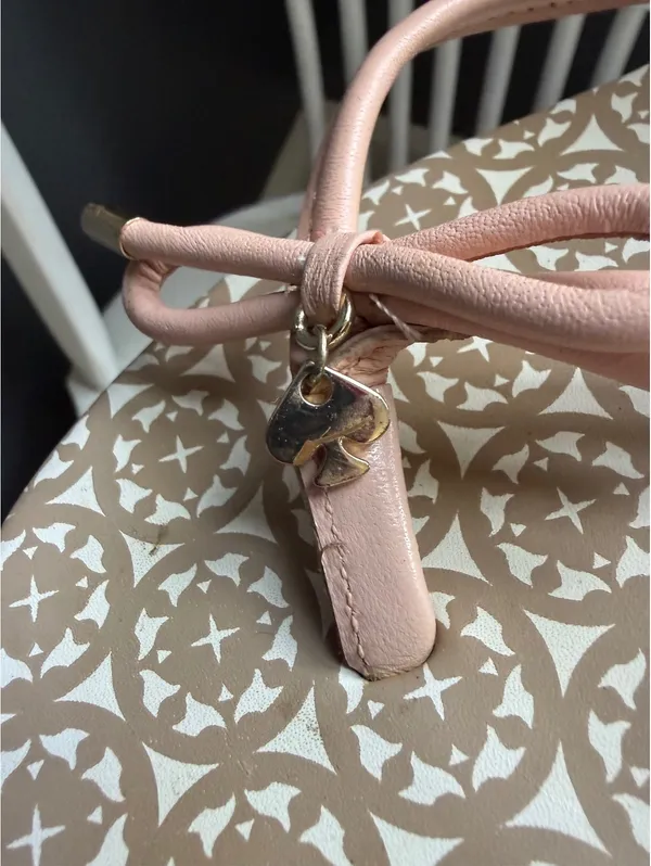 Kate Spade New York Women's Beige and Pink Bow Sandals Size 7M - Image 4