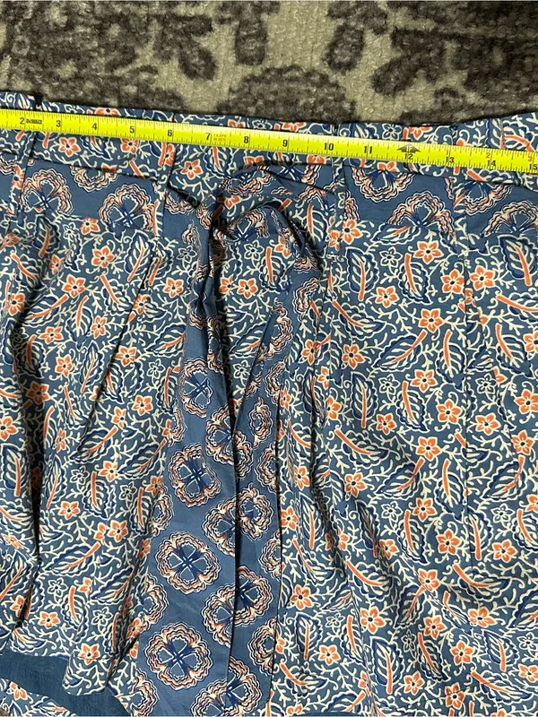 Roller Rabbit NWT Women’s Size S Navy Coral Floral Elastic Waist Belted Shorts - Image 6