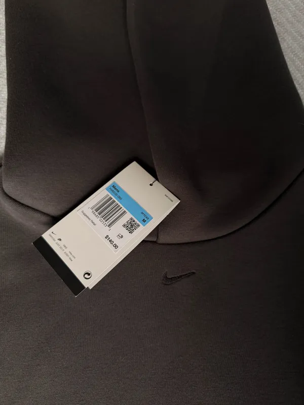 Nike Oversized Tech Fleece Crop Hoodie - Image 3