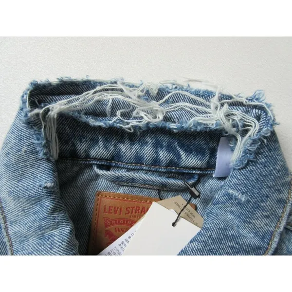 NWT Levi's Ex-Boyfriend Trucker Indigo Memory Embroidered Palm Tree Jacket S - Image 10