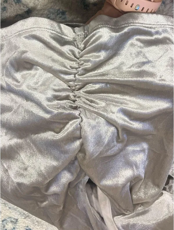Abercrombie gold metallic velvet top - Image 4