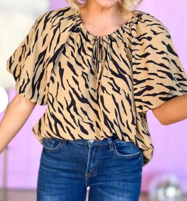 Entro Women’s Camel & Black Tiger Print Blouse Size Large Flowy Cottagecore EUC - Image 2