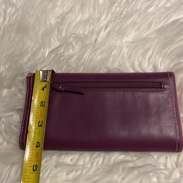 COACH Purple Leather Wallet used in good condition size in pictures - Image 13