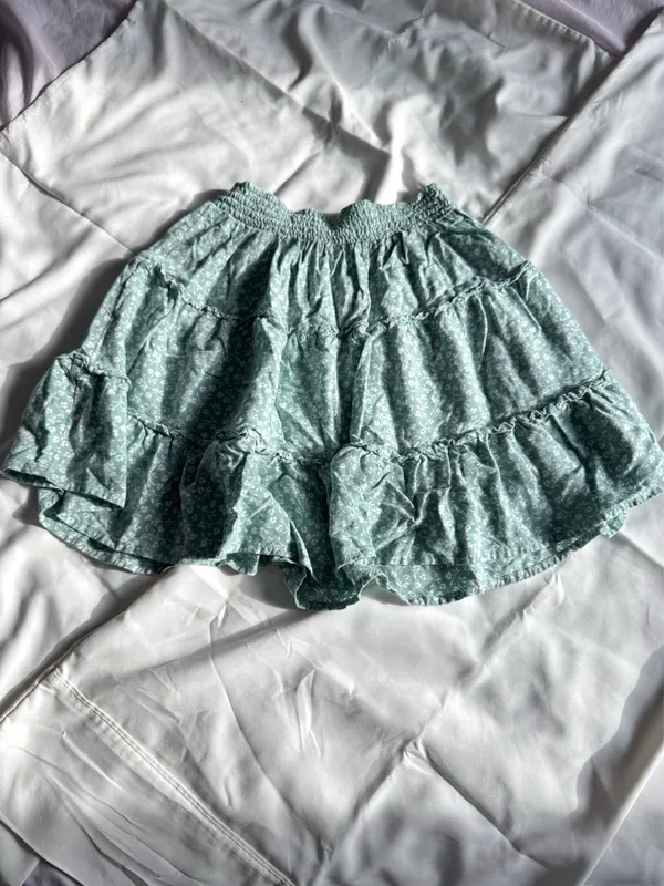 Hollister High Rise Floral Skirt - Image 2
