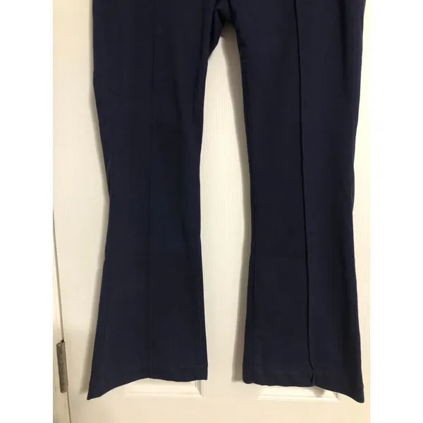 Pistola Lindsay crop kick flare Navy pants Women's size 28 waist‎ measures 31" - Image 3