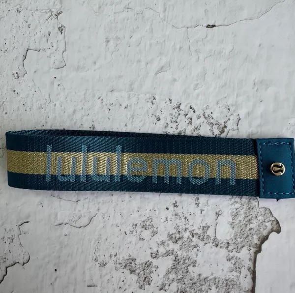 Lululemon Dual Pouch Wristlet Blue/Beige - Image 3