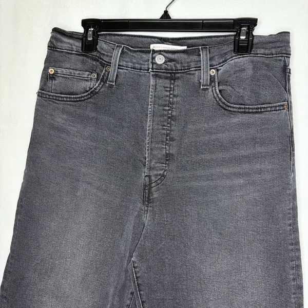 Levi’s Black Ribcage Straight Ankle Jeans - Image 4