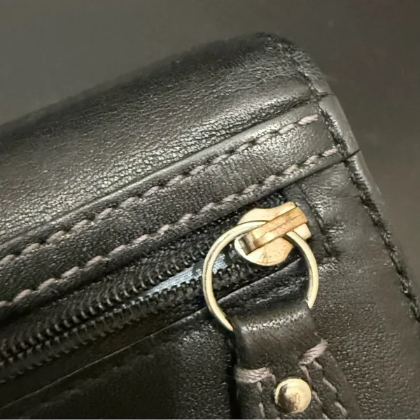 Vintage COACH Soho Black Leather Buckle Trifold Wallet - Image 15