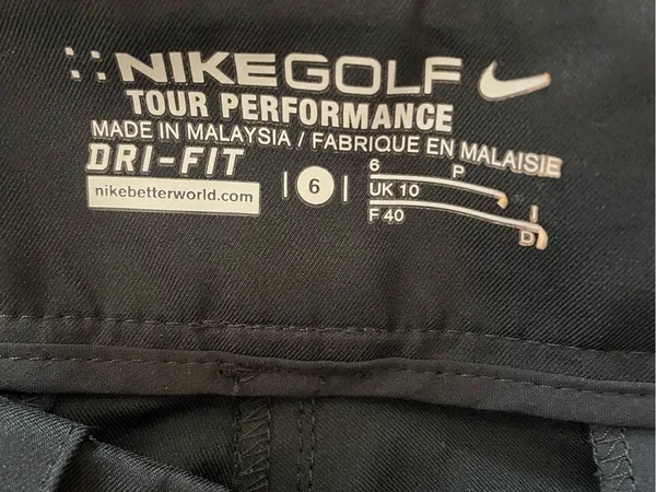 Nike Black Tailored Golf‎  Shorts Size 6 - Image 3