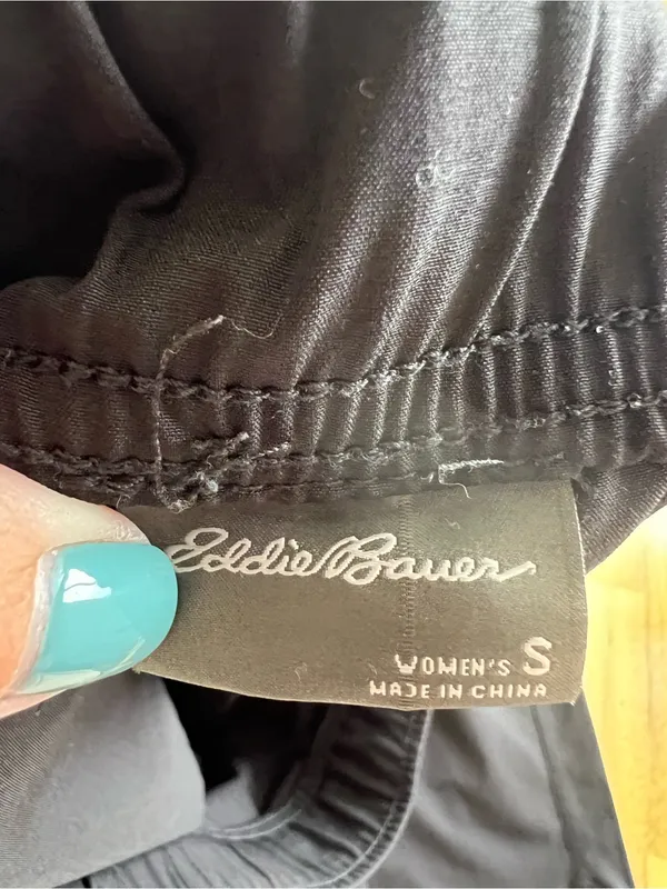 Eddie Bauer Black Pull On Pants Women’s Small Stretch Travel Casual Pants - Image 4
