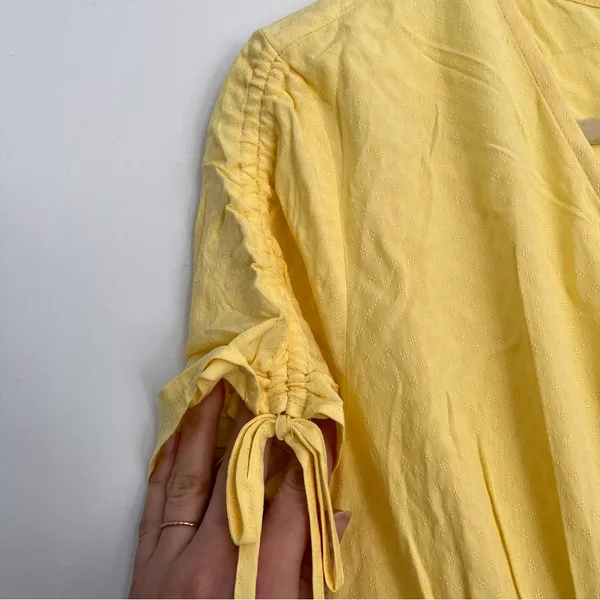 Bar III butter Yellow V-Neck Smocked Maxi Dress NWT FLAW short sleeve slit large - Image 4