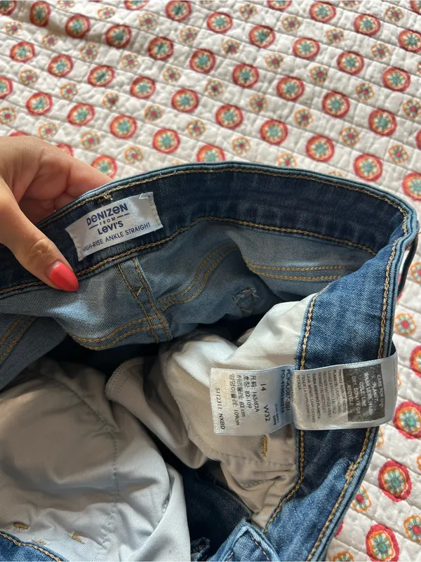 Denizen Levi’s High Rise Ankle Straight Jeans size 14 - Image 3