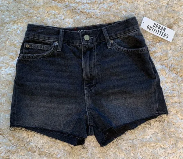 Girlfriend High-Waisted Denim Short – Black Size 26 - Image 3
