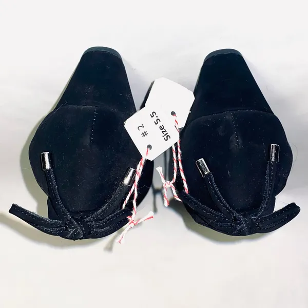 Me Too wedge heels - black w/silver tipped bow, size 5.5 - Image 2