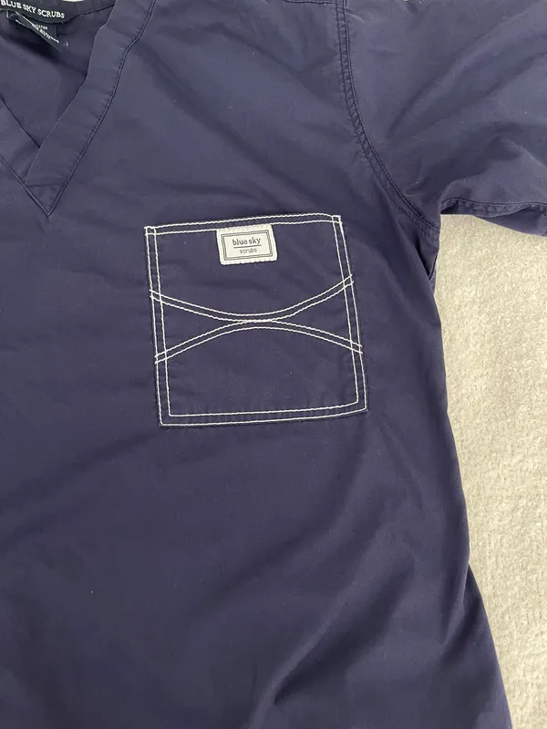 Blue Sky scrub top Size M - Image 4