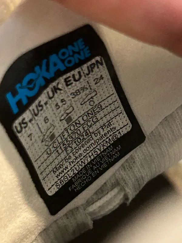 HOKA Clifton white athletic training running shoes sneakers women’s 7 new - Image 3