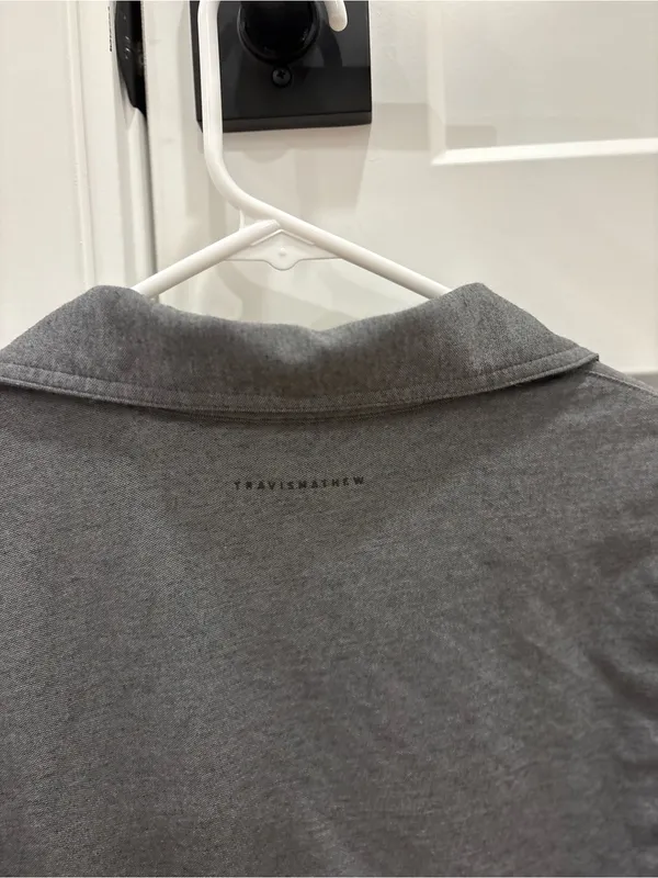 Travis Mathew Featherweight Active Polo Size Small - Image 6