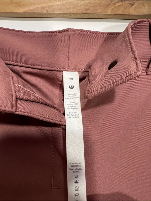 NWOT Lululemon Spiced Chai City Sleek 5 Pocket High-Rise Short 4" Size 29 - Image 11