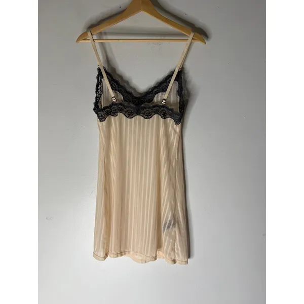 Heidi Heidi Klum pale orange‎ pleated sleeveless slip gray lace trim medium - Image 2