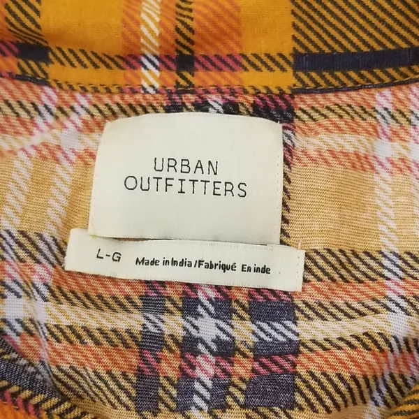Urban outfitters cropped plaid shirt sz l - Image 3