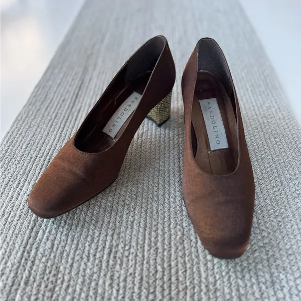 Bandolino Iridescent Copper Brown Gold Embellished Pumps Heels Size 7.5 - Image 6